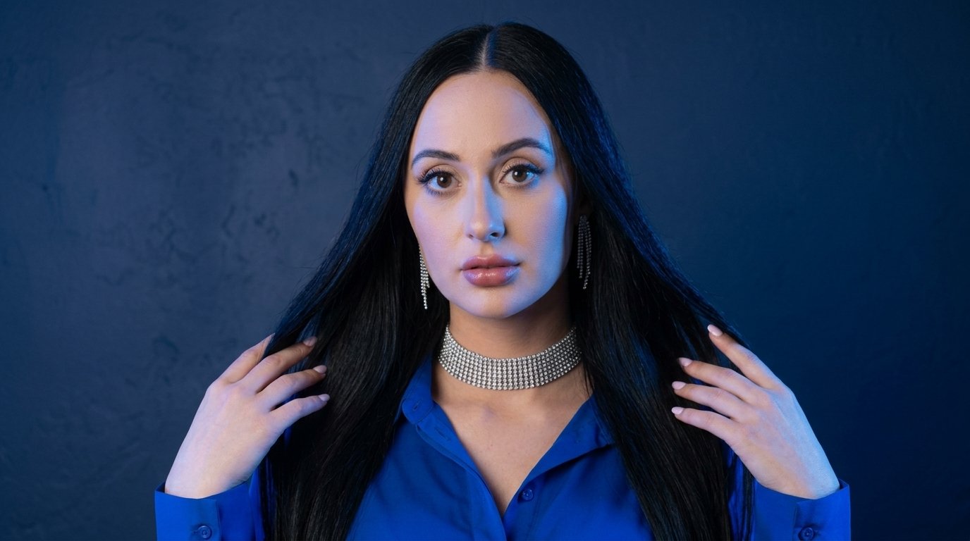 Violet Voss Biography: Age, Career, Height & Net Worth