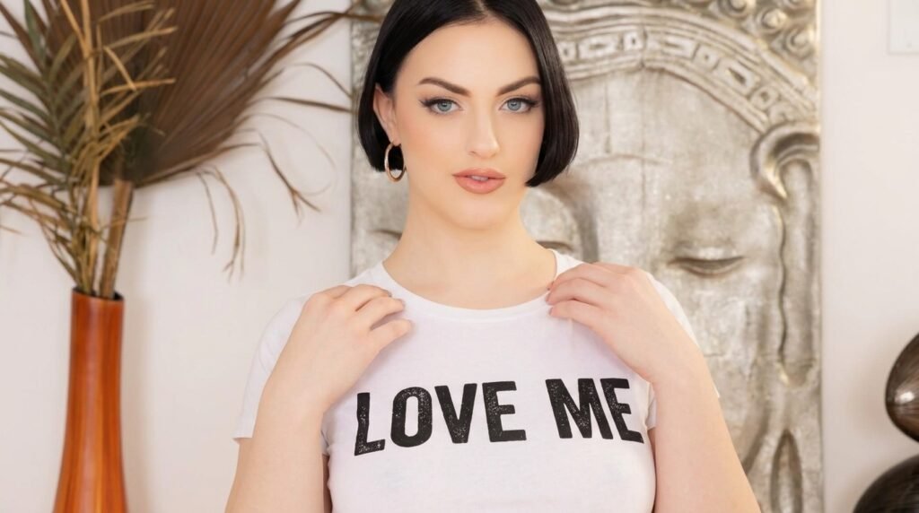 Lucy Lotus Wiki: Age, Height, Net Worth & More