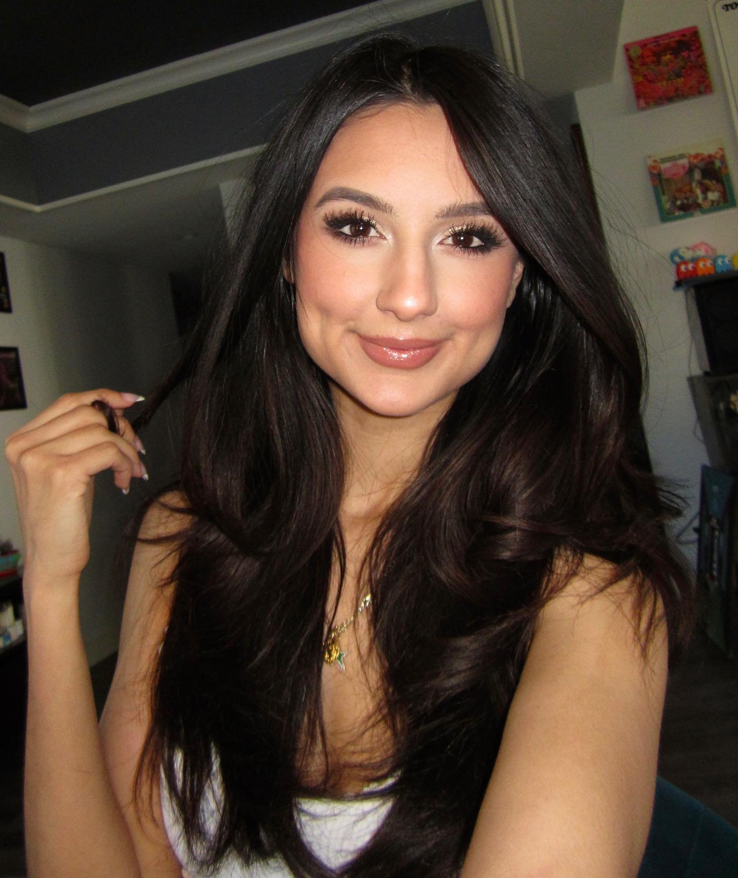 Eliza Ibarra: Age, Height, Career, Net Worth & Boyfriend